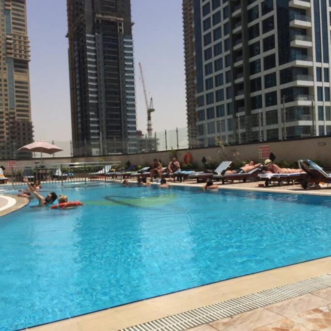 Lake View Jlt - Lovely Apartment In Dubai Esterno foto